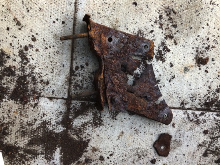 Remains of the Mounting