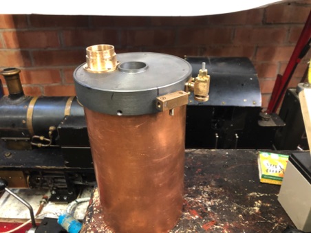 Manifold and regulator in place Manifold and regulator in place