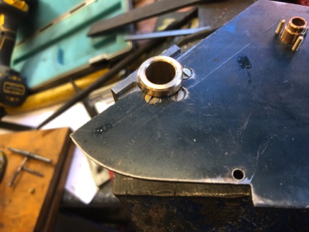 Mounting screws fixed