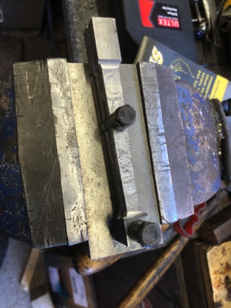 Jig to hold the con rod