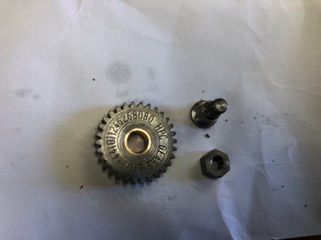 Water pump idler gear